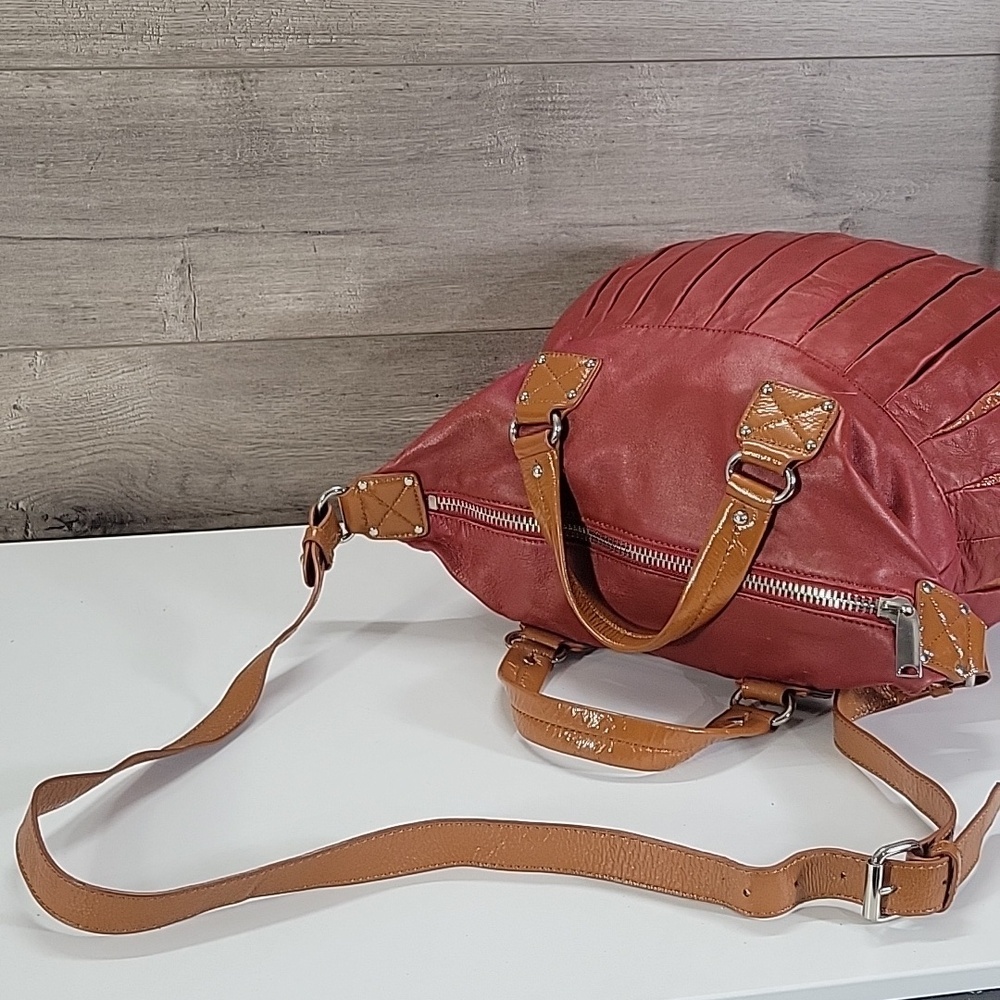 Large Cynthia Rowley Red/Tan Pleated Leather Tote Bag - Picture 5 of 13